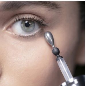 Lancome Makeup - Lancome Eye Illuminator Youth Activating Serum Lancome Makeup - Lancome Eye Illuminator Youth Activating Serum